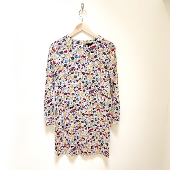 H&M Dresses & Skirts - H&M super fun pattern mini dress sz 4